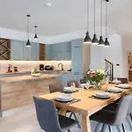 Tatil Evi Lovely In