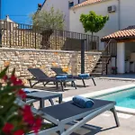 Tatil Evi Lovely In Ližnjan